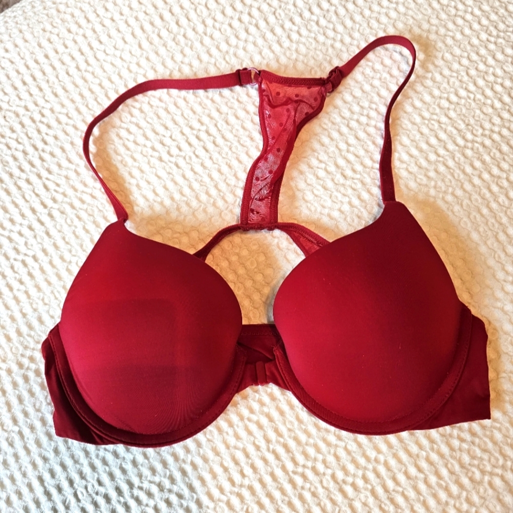 32C Red Front Snap Victoria's Secret Bra